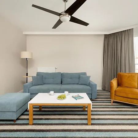 Sunny In Bel Mare By Renters מידזיזדרויה