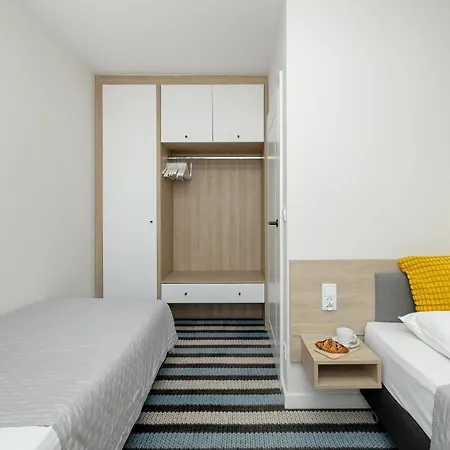 Sunny In Bel Mare By Renters *